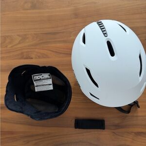 Decibel White Snowboard Helmet with Liner & Strap Cover. Adjustable. Worn once!